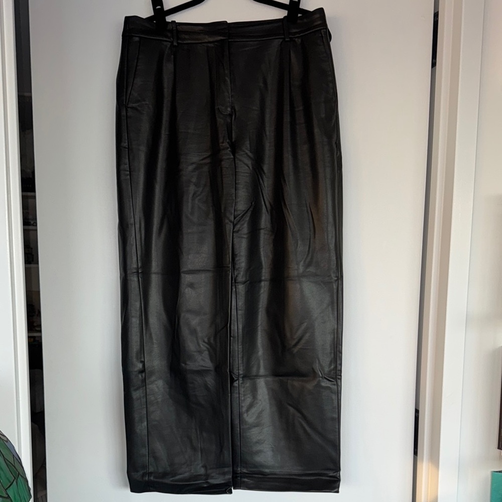 J. Crew Essential Straight Faux Leather Pant in Black